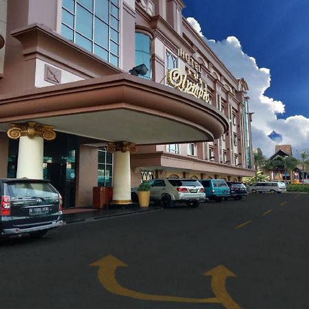 Olympic Hotel Jakarta Luaran gambar