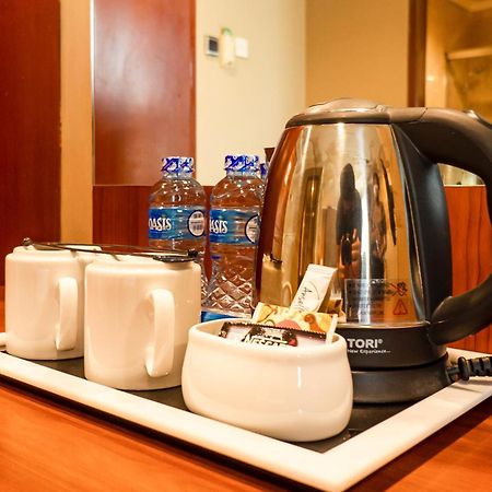 Olympic Hotel Jakarta Luaran gambar