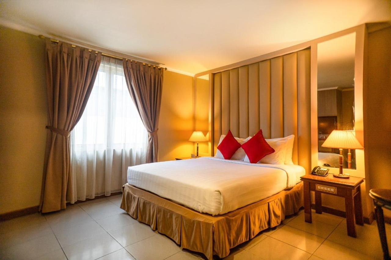 Olympic Hotel Jakarta Luaran gambar