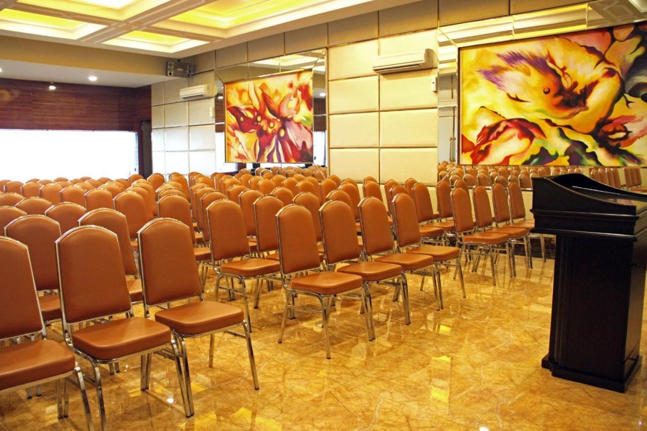 Olympic Hotel Jakarta Luaran gambar