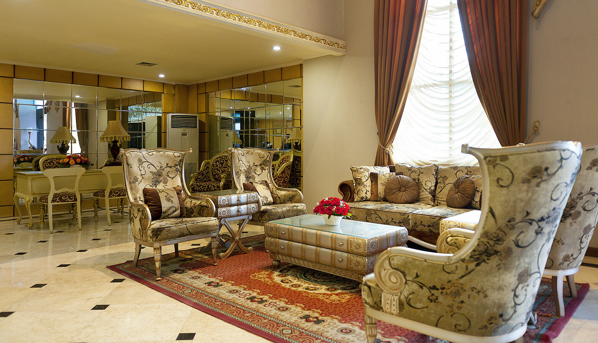 Olympic Hotel Jakarta Luaran gambar